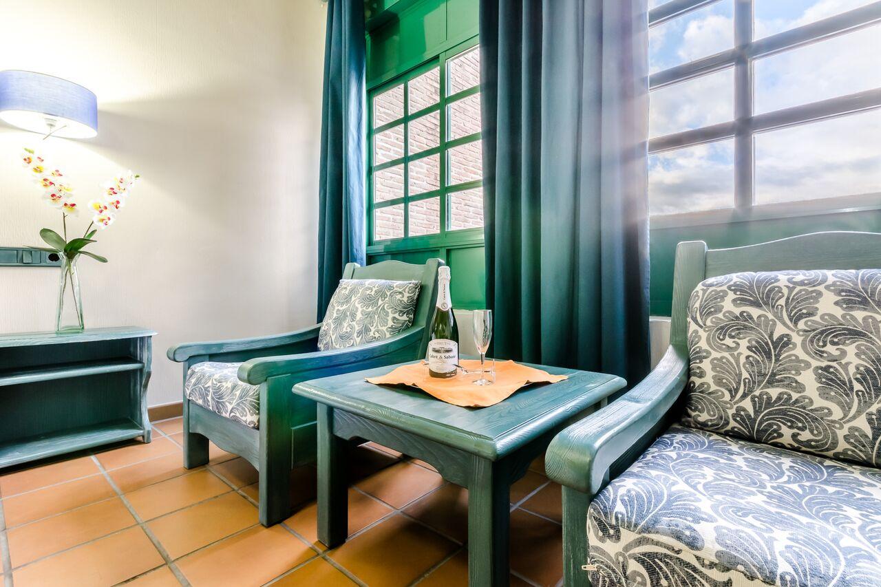 Hotel Almagro Hotel 3*